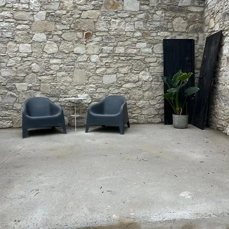 Apartament The Hideaway Arminou