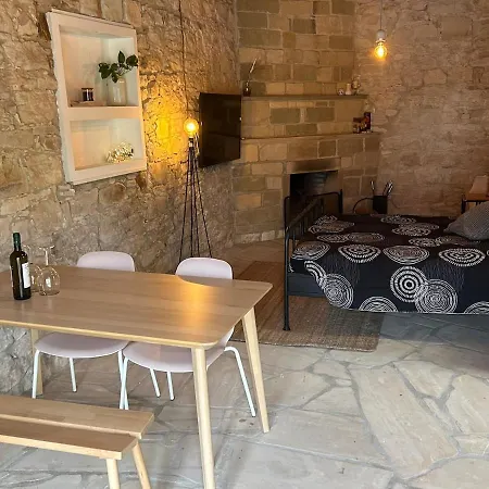 The Hideaway * Arminou